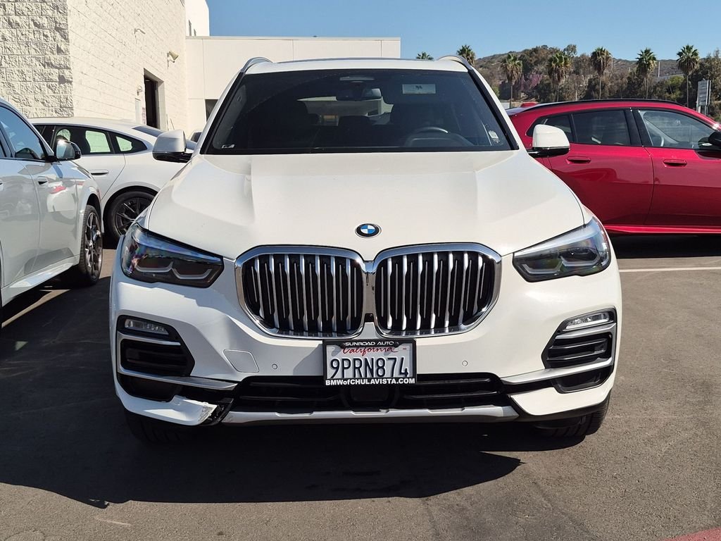 Used 2020 White BMW sDrive40i image 3