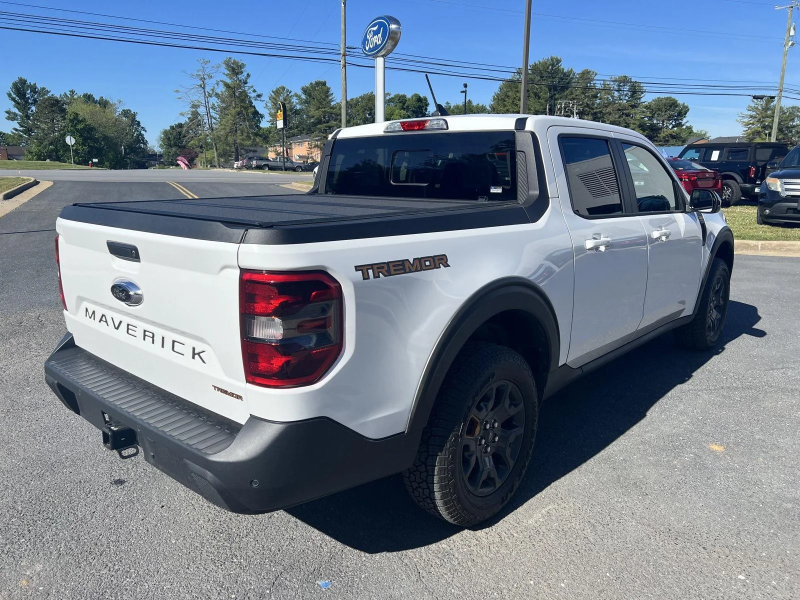 Certified Used 2024 Oxford White Ford Lariat image 7