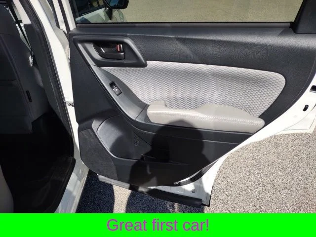 Certified Used 2018 Crystal White Pearl Subaru 2.5i Premium image 19