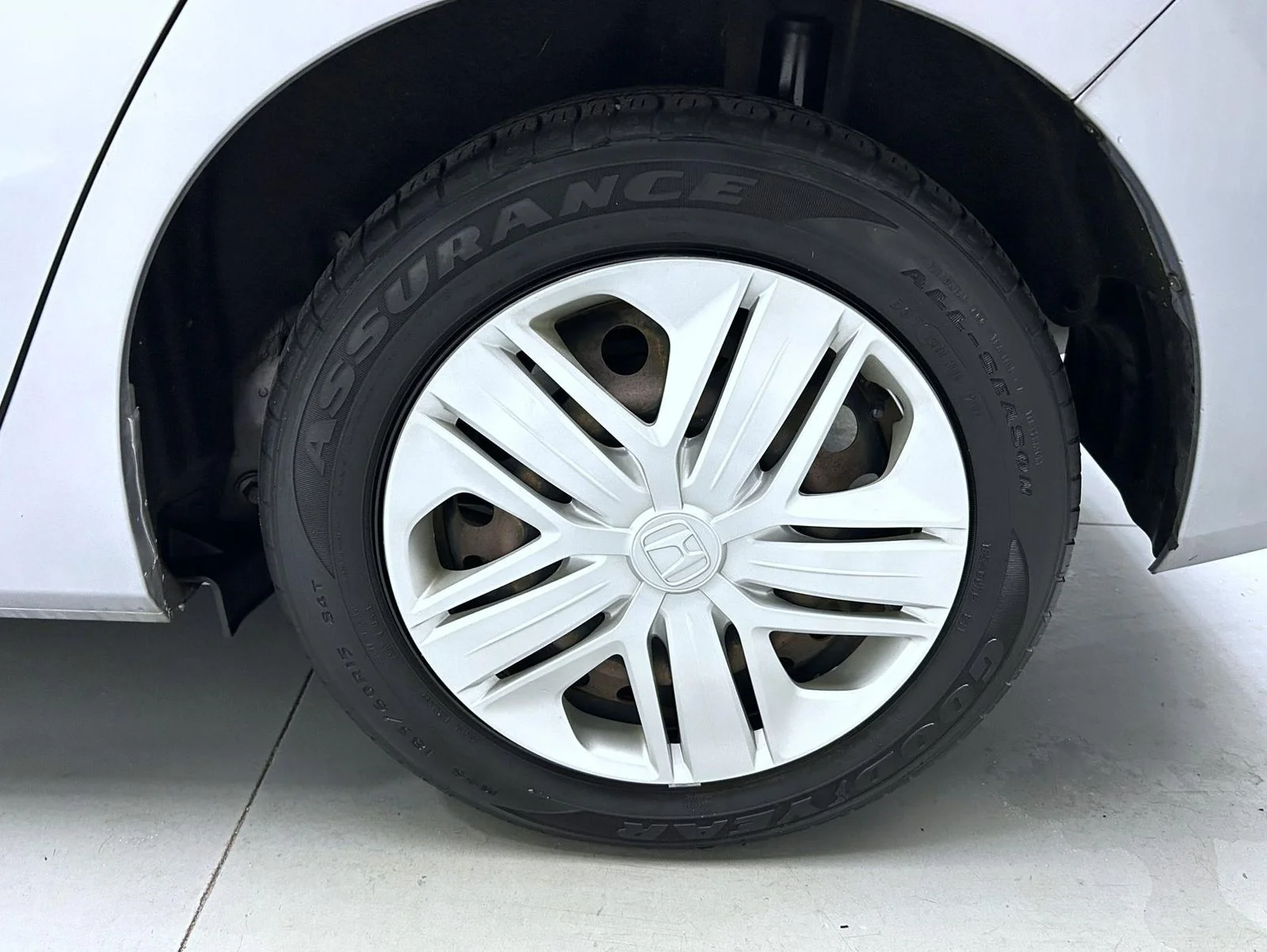 Used 2019 Silver Honda LX image 22