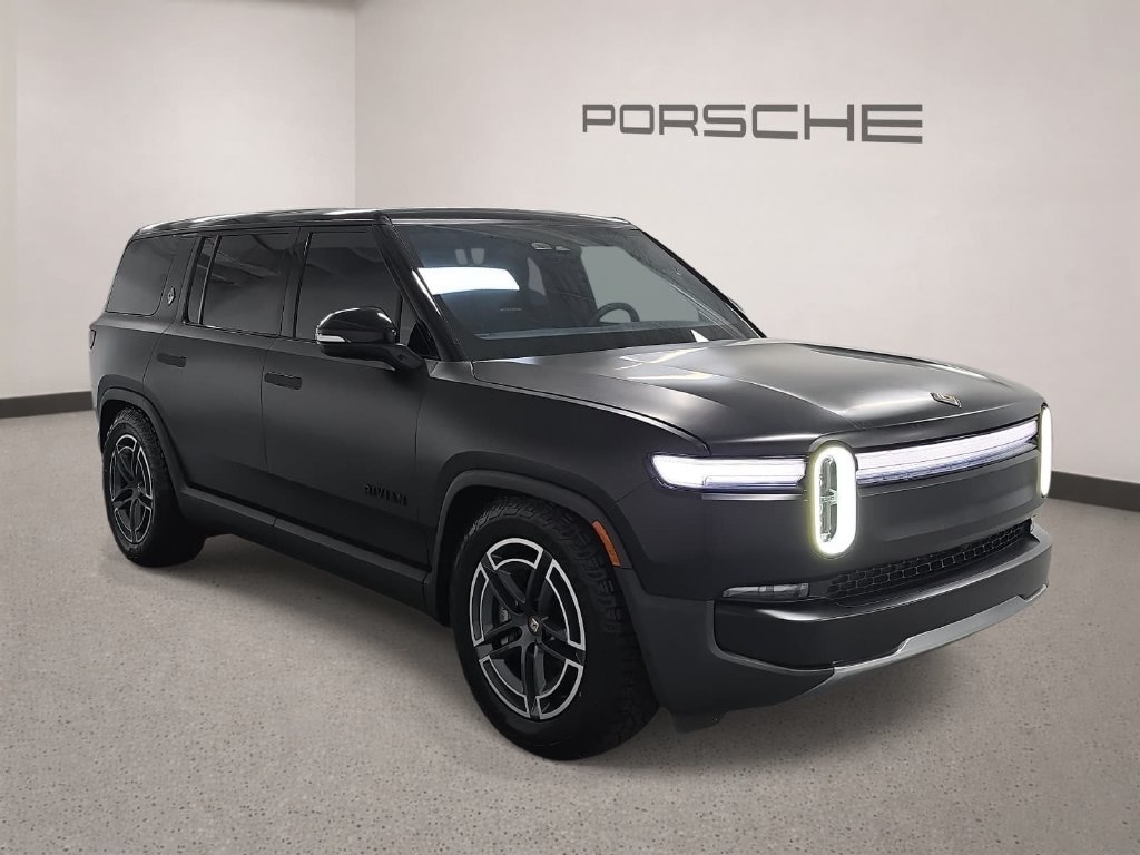 Used 2025  Rivian Adventure Dual Motor Standard Pack image 8