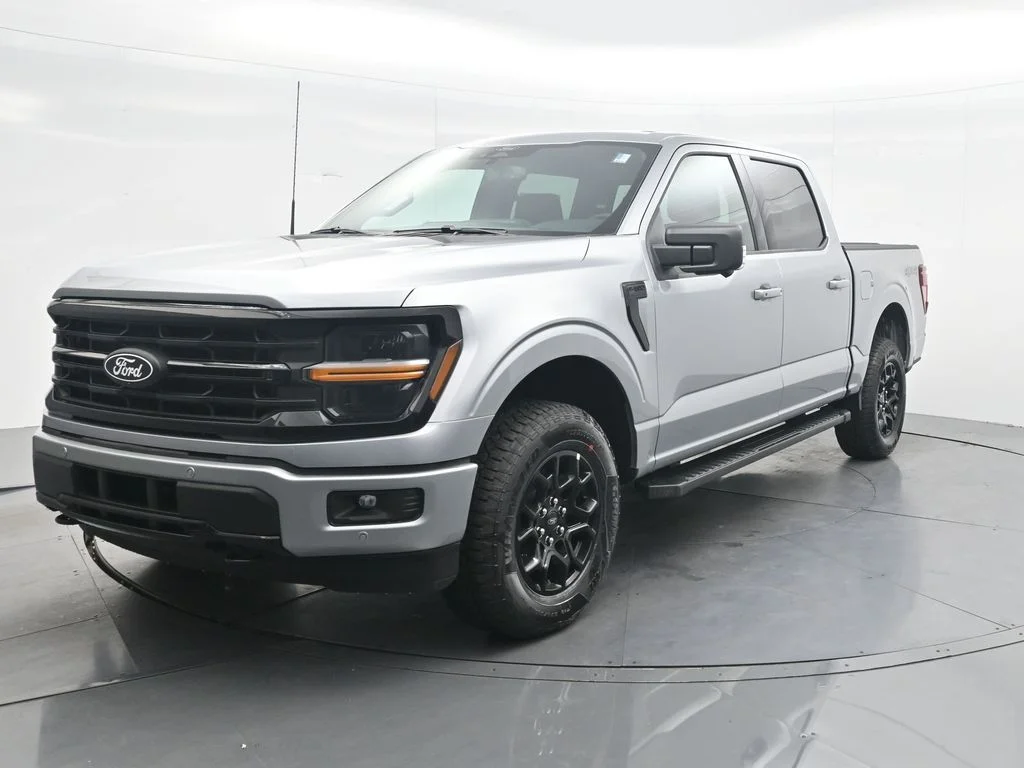 New 2026 Iconic Silver Metallic Ford XLT image 1