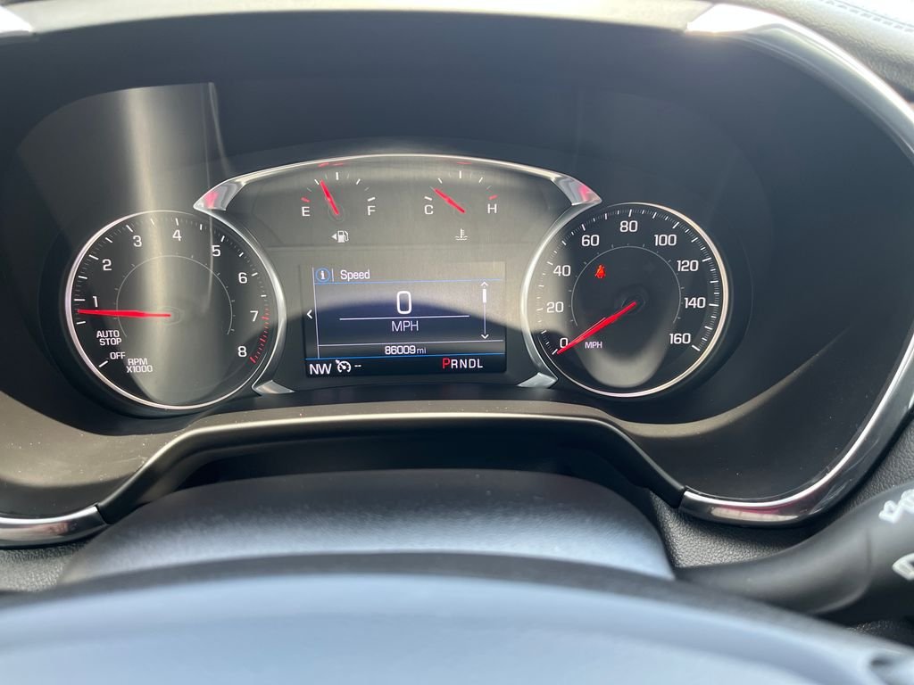 Used 2020 White Chevrolet LT image 14