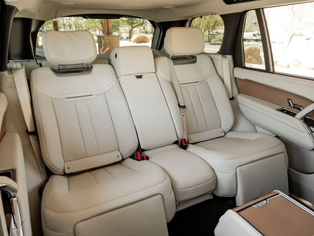 Used 2025 Icy White Gloss Land Rover SV image 30