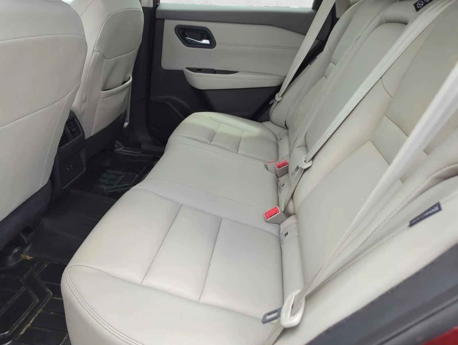 Used 2023 Scarlet Ember Tintcoat Nissan SL image 24