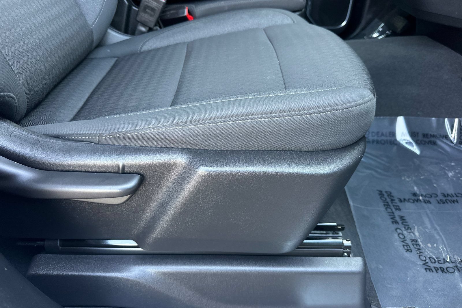 Used 2025 Summit White Chevrolet LT image 22
