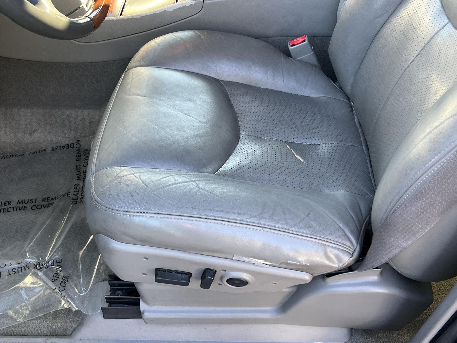 2004 Cadillac Escalade Base - Photo 25