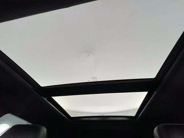 Used 2018 Bright White Clearcoat Jeep High Altitude image 16