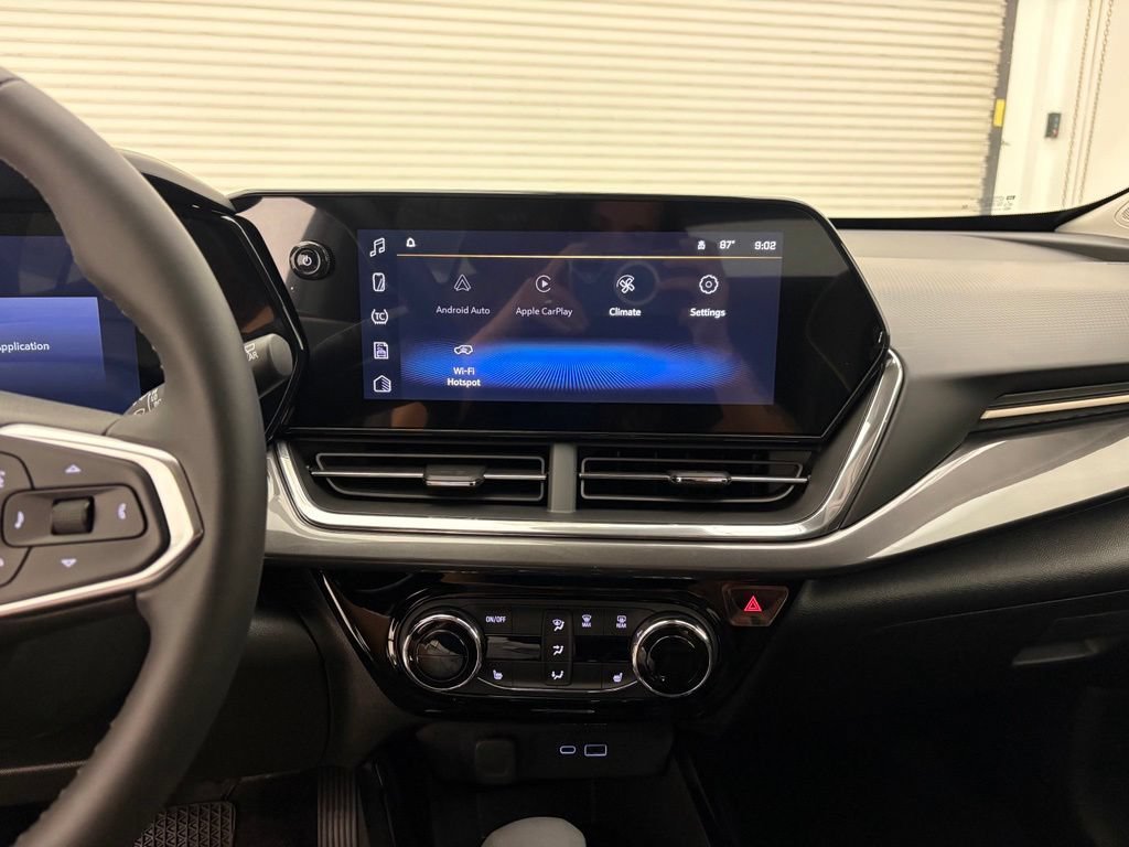 2026 Chevrolet Trax Activ - Photo 6