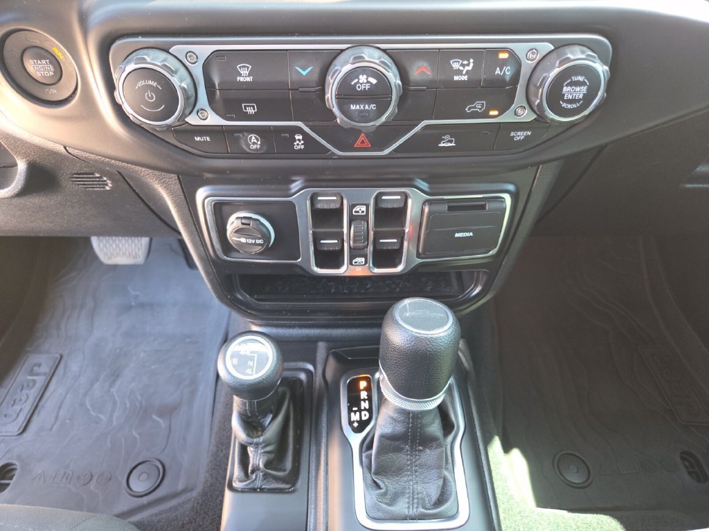 Certified Used 2022 Bright White Clearcoat Jeep Sport S image 30