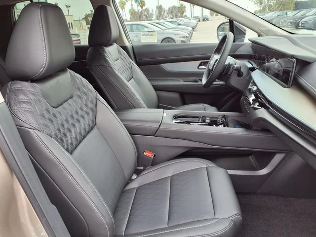 New 2027 Champagne Silver Metallic Nissan Platinum image 6