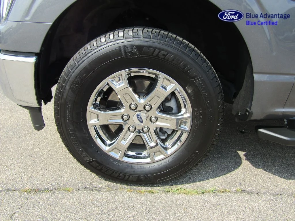 Certified Used 2023 Carbonized Gray Metallic Ford XLT image 16