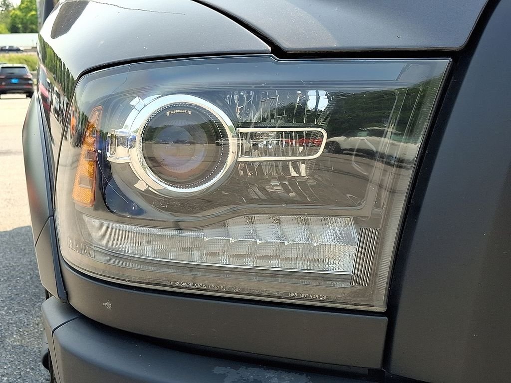 Used 2022 Gray Ram Warlock image 8