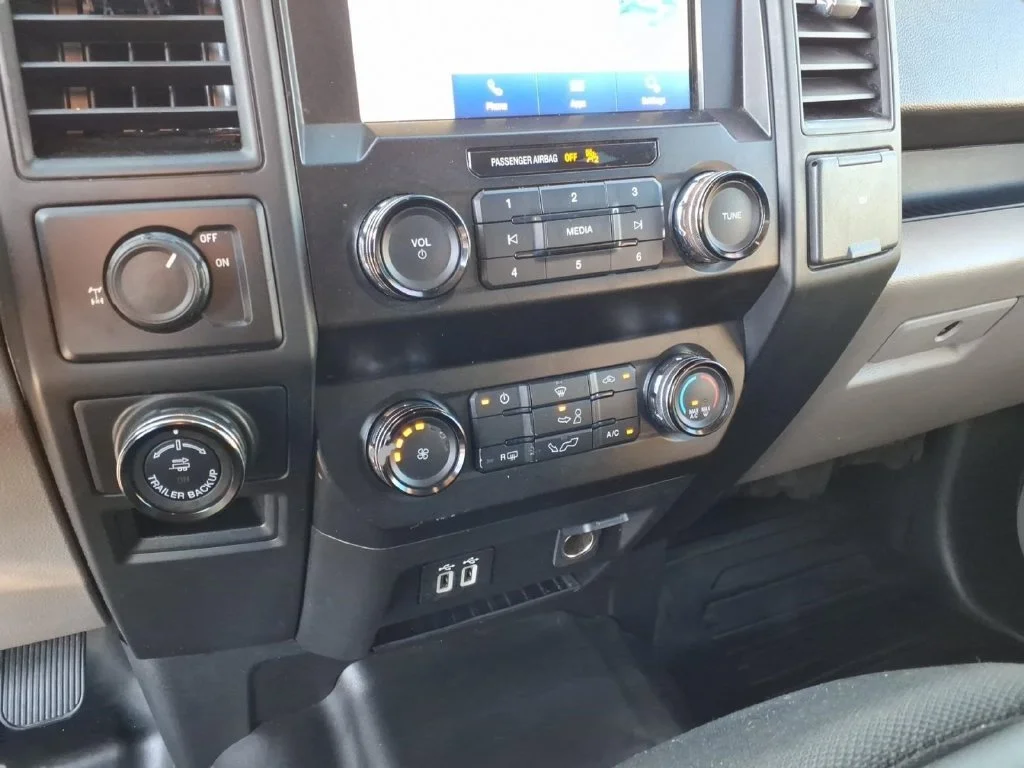 Used 2020 Black Ford XL image 16