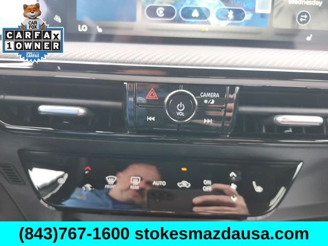 Used 2025 Black Nissan SR image 37