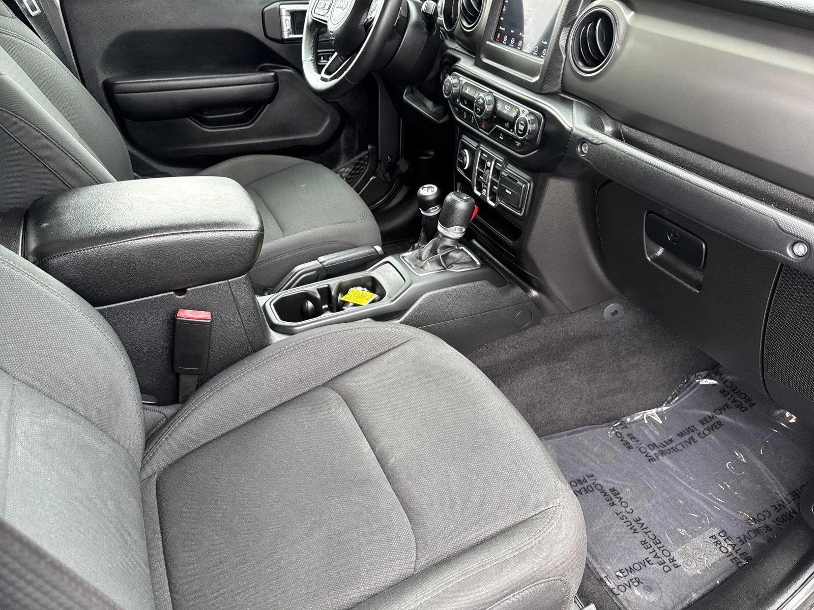 Used 2021 Granite Crystal Metallic Clearcoat Jeep Sport S image 33