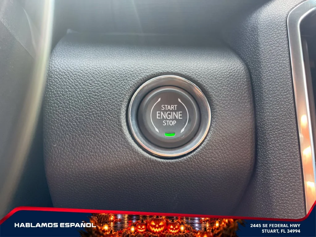 New 2026 Summit White GMC Elevation image 28