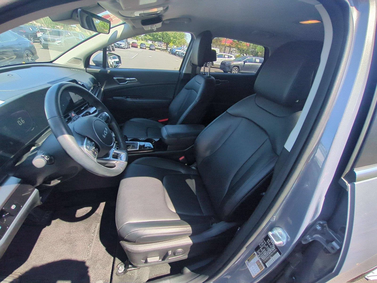 Used 2024 Everlasting Silver Kia EX image 18