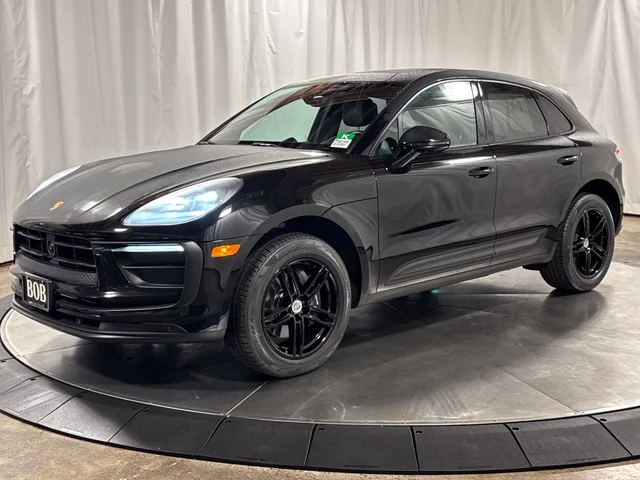 2024 Porsche Macan Base