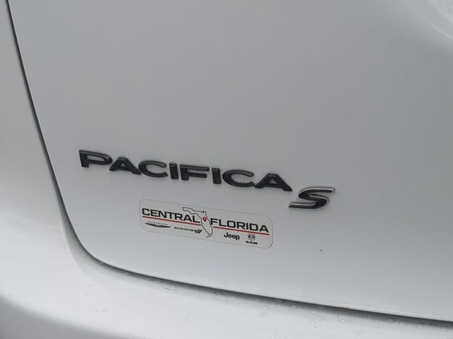 Certified Used 2021 White Chrysler Touring L image 13