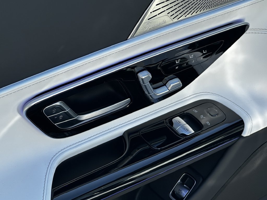 New 2026 MANUFAKTUR Moonlight White Metallic Mercedes-Benz AMG® GT 43 image 44