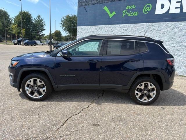 Used 2019 Jazz Blue Pearlcoat Jeep Limited image 2