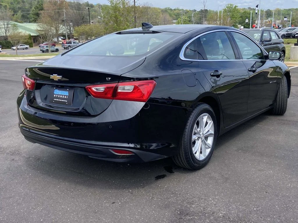 Used 2025 Black Chevrolet LT image 3