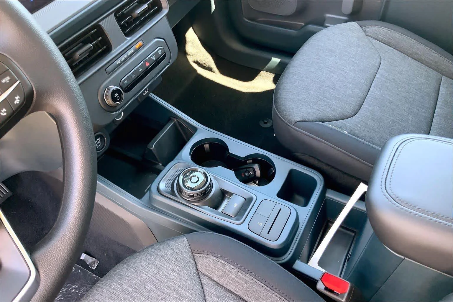 New 2026 Oxford White Ford XLT image 10