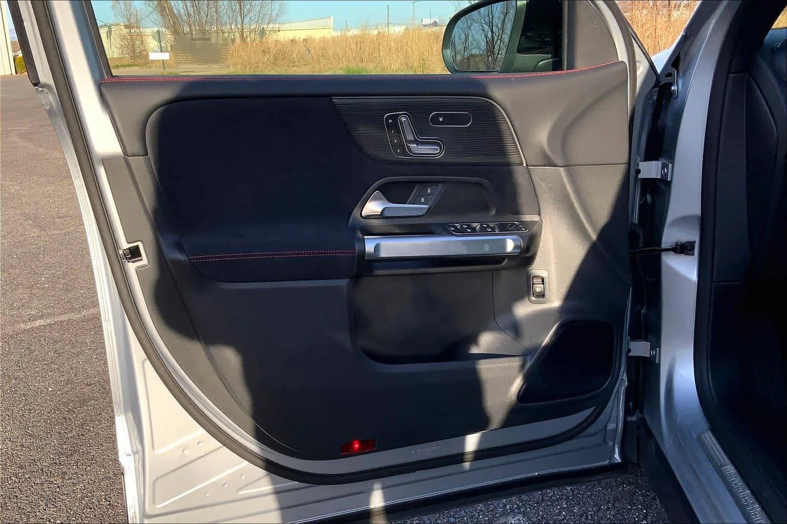 New 2026 Cirrus Silver Metallic Mercedes-Benz GLB 250 image 10