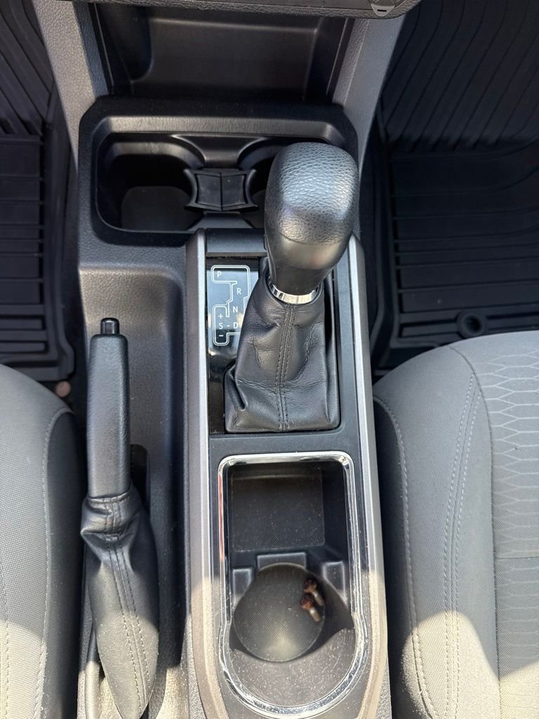 Used 2016 Gray Toyota SR5 image 12
