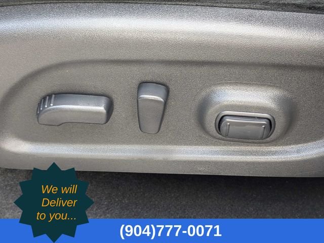 Used 2016 Silver Nissan SV image 21
