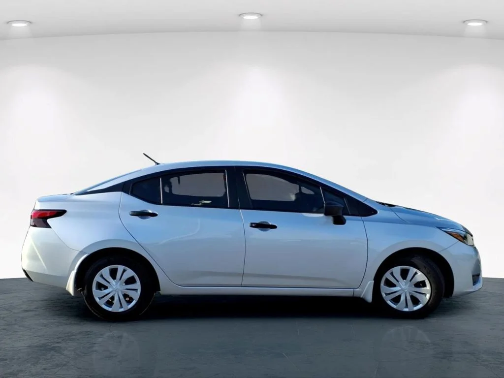 Used 2025 Silver Nissan 1.6 S image 7