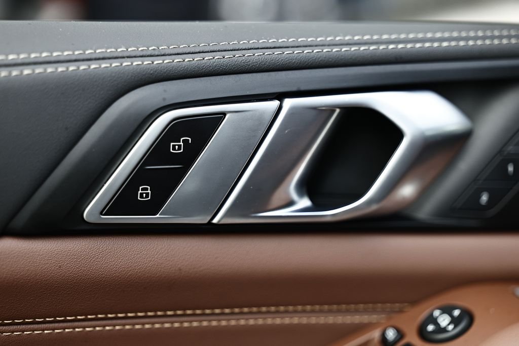 2026 BMW X5 40i - Photo 16