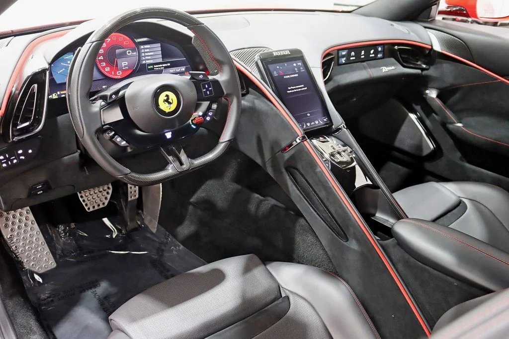 Used 2021 Red Ferrari Base image 17