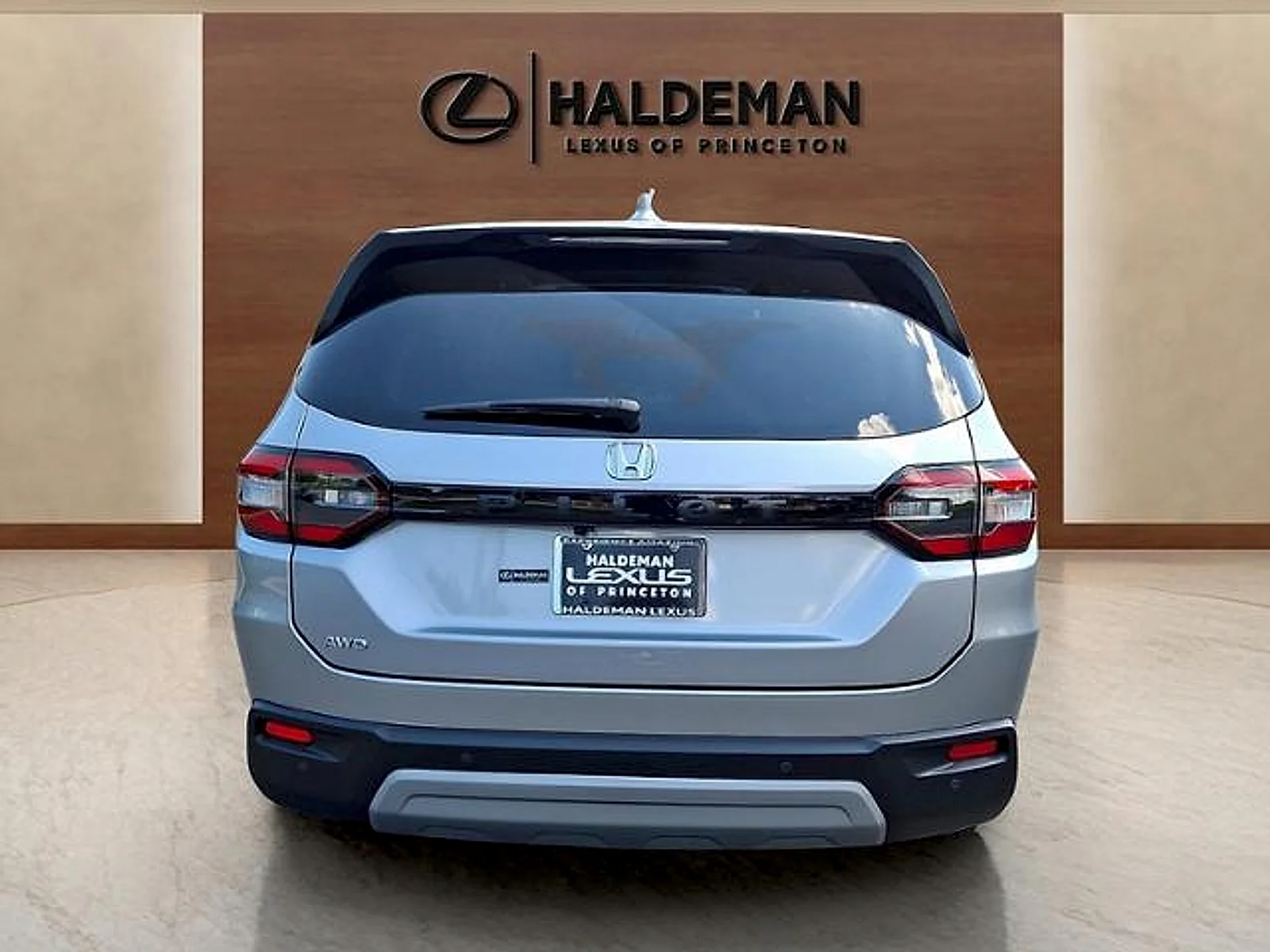 Used 2025 Lunar Silver Metallic Honda EX-L image 5