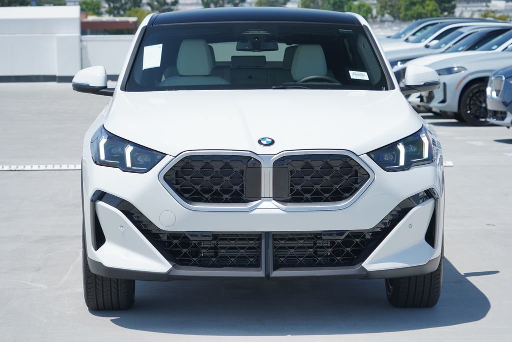 New 2026 Alpine White BMW xDrive28i image 2