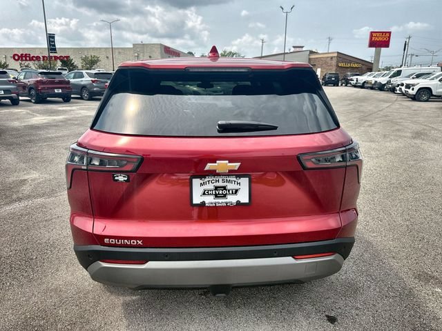 2027 Chevrolet Equinox LT - Photo 13
