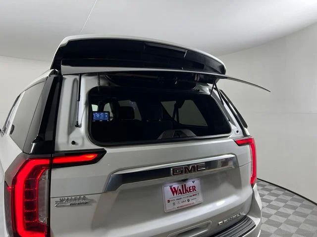 Used 2021 White GMC Denali image 40