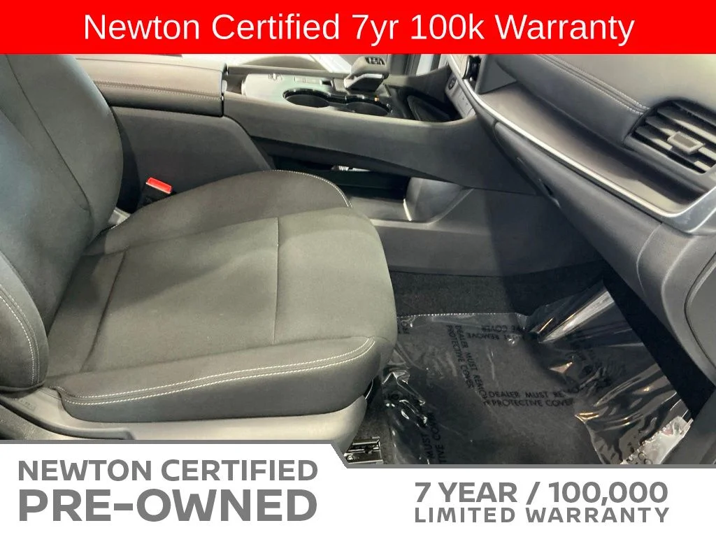 Certified Used 2025 Everest White Pearl Nissan S image 13