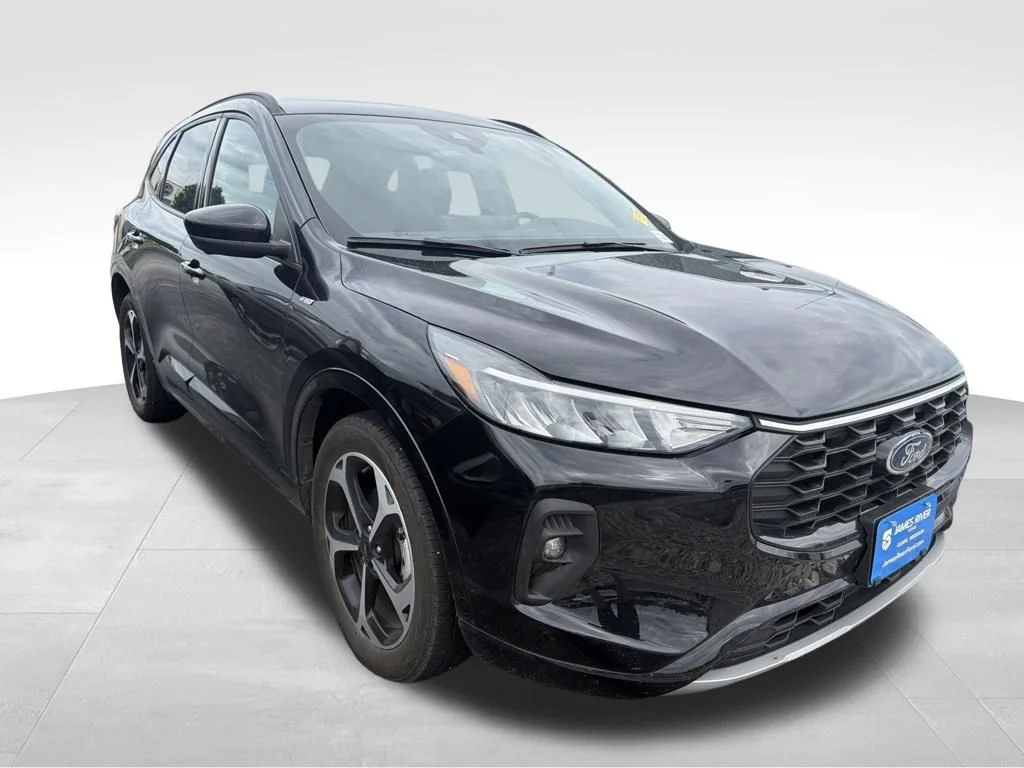 Used 2023 Black Metallic Ford ST-Line Select image 19