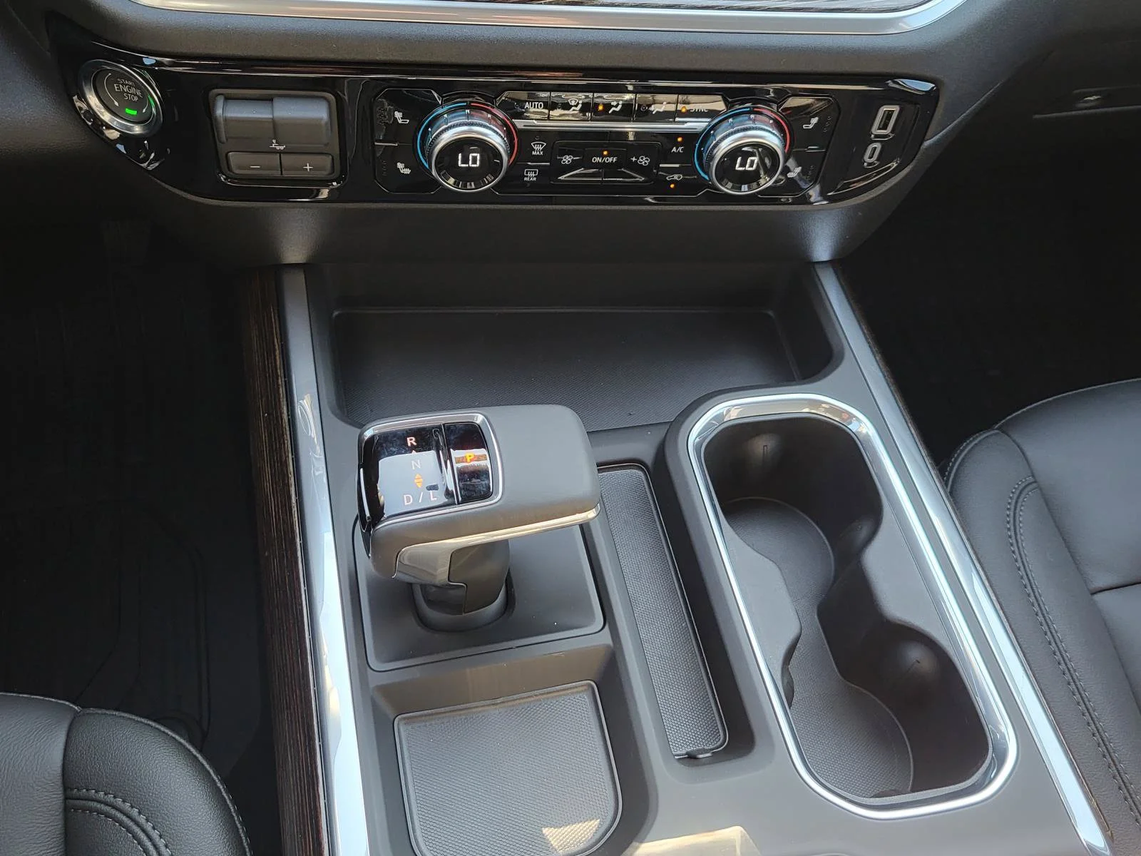 New 2026 Summit White GMC Elevation image 10