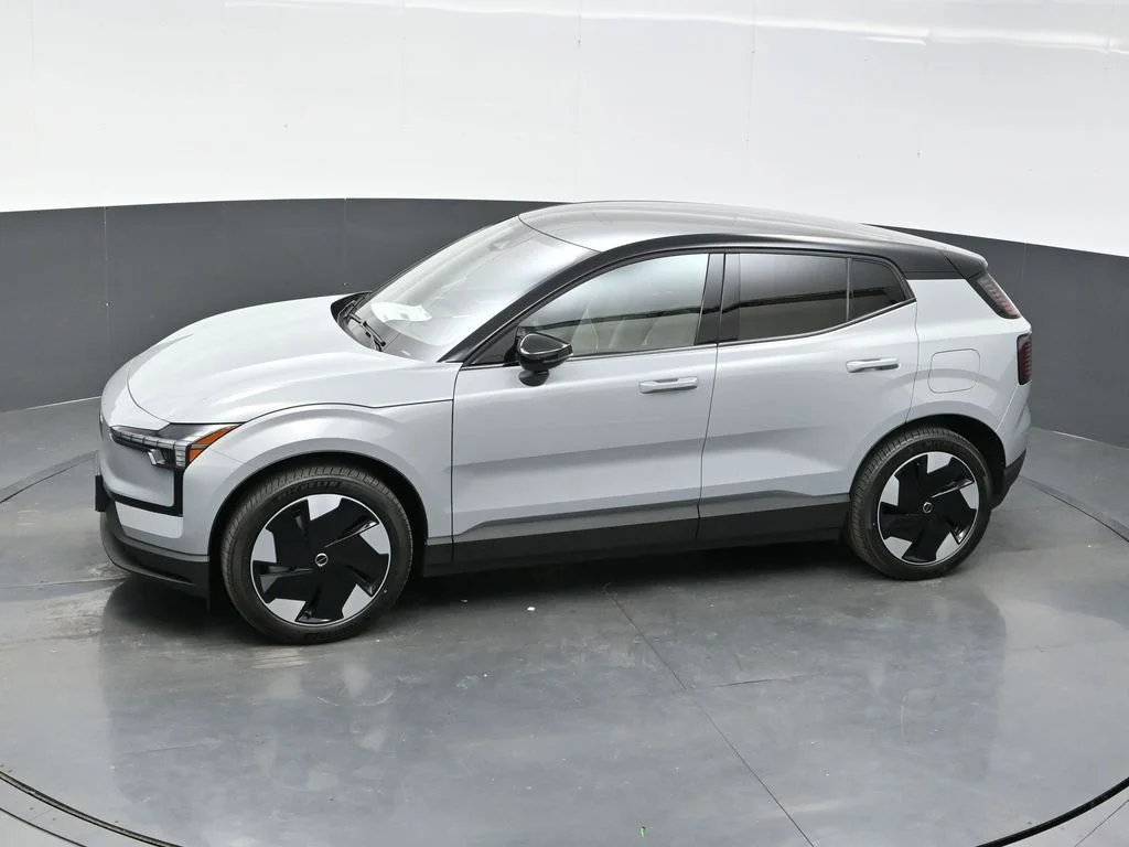 New 2026 Vapour Grey Volvo Twin Motor Performance Plus image 46