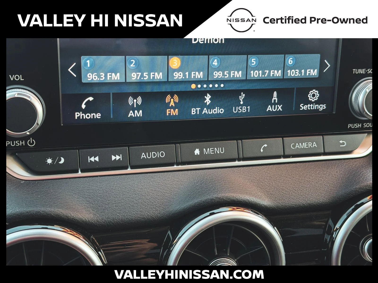 Used 2025 Gray Nissan SR image 24