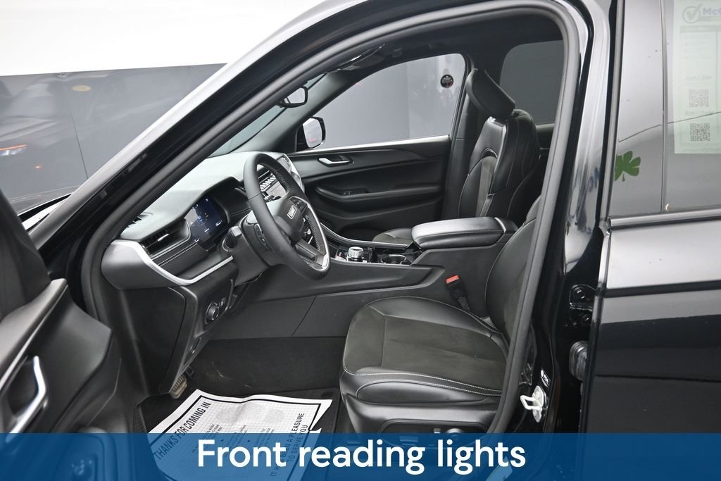 Used 2023 Black Jeep Altitude X image 17