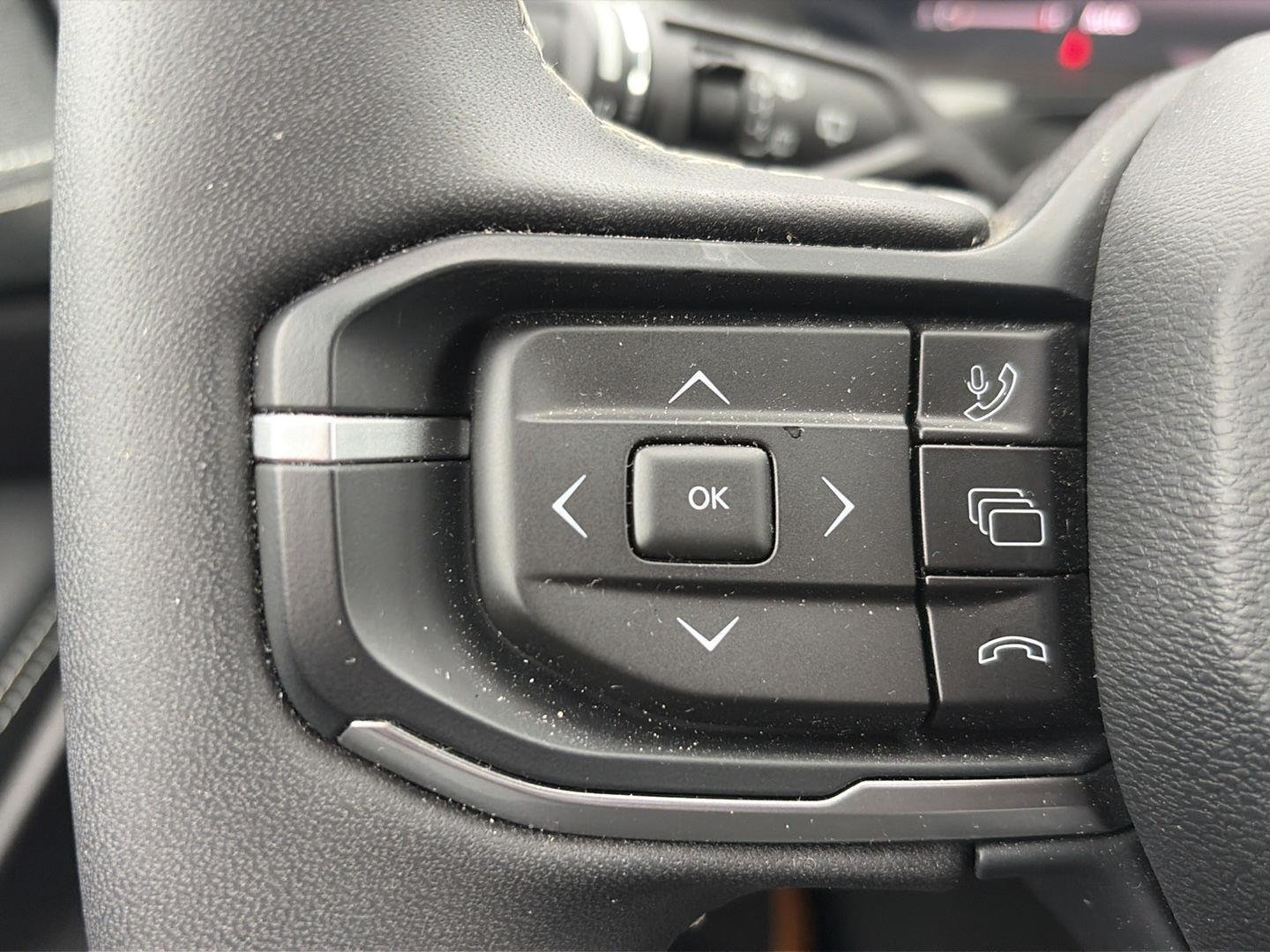 Used 2026 Red Hot Pearlcoat Jeep Laredo image 15