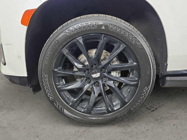 Used 2022 Crystal White Tricoat Cadillac Sport Platinum image 9