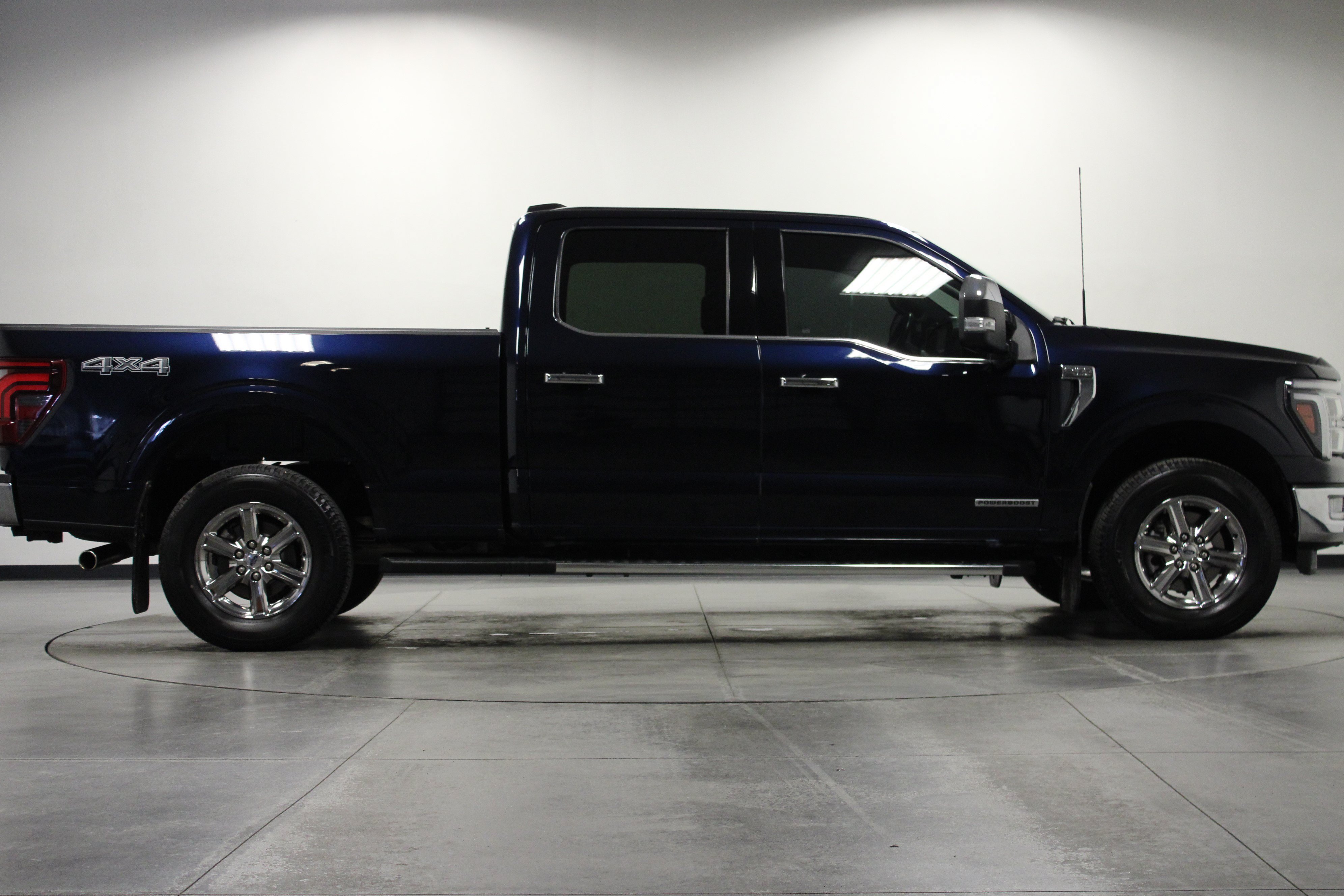Used 2024 Antimatter Blue Metallic Ford LARIAT image 3