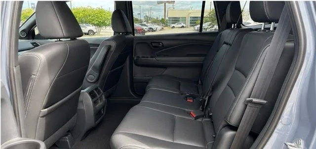 Used 2023 Gray Honda EX-L image 6
