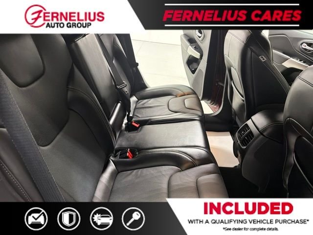 Used 2021 Red Jeep Latitude Lux image 25