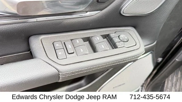 2026 RAM 1500 Laramie - Photo 16